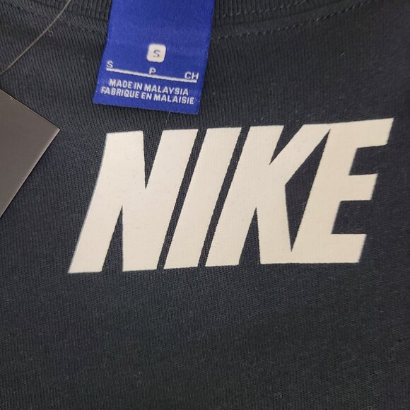 The Nike Tee Women's Small Dri-Fit Black Swoosh Logo Short‎ Sleeve 853394-010 - Picture 3 of 9